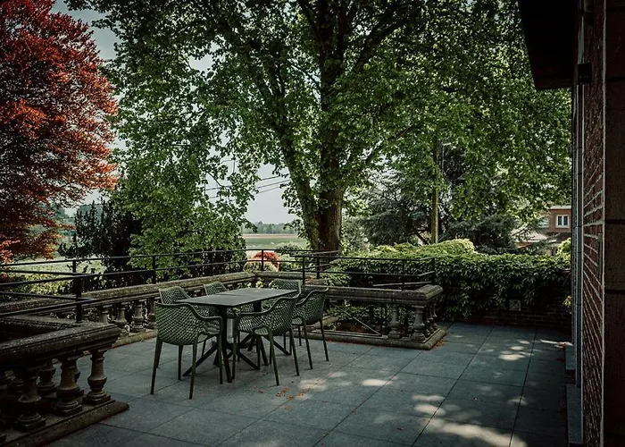 Relais M * Frasnes-lez-Anvaing